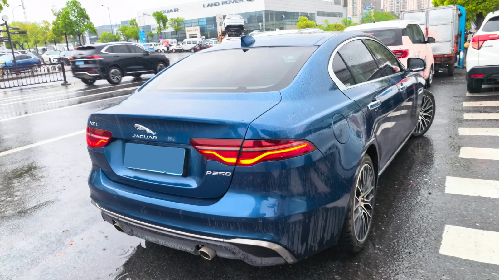 2021 Jaguar XEL 2.0T 250HP L4 8AT,autocango,china used car exporter,china ev exporter,chinese used car exporter,chinese used ev exporter