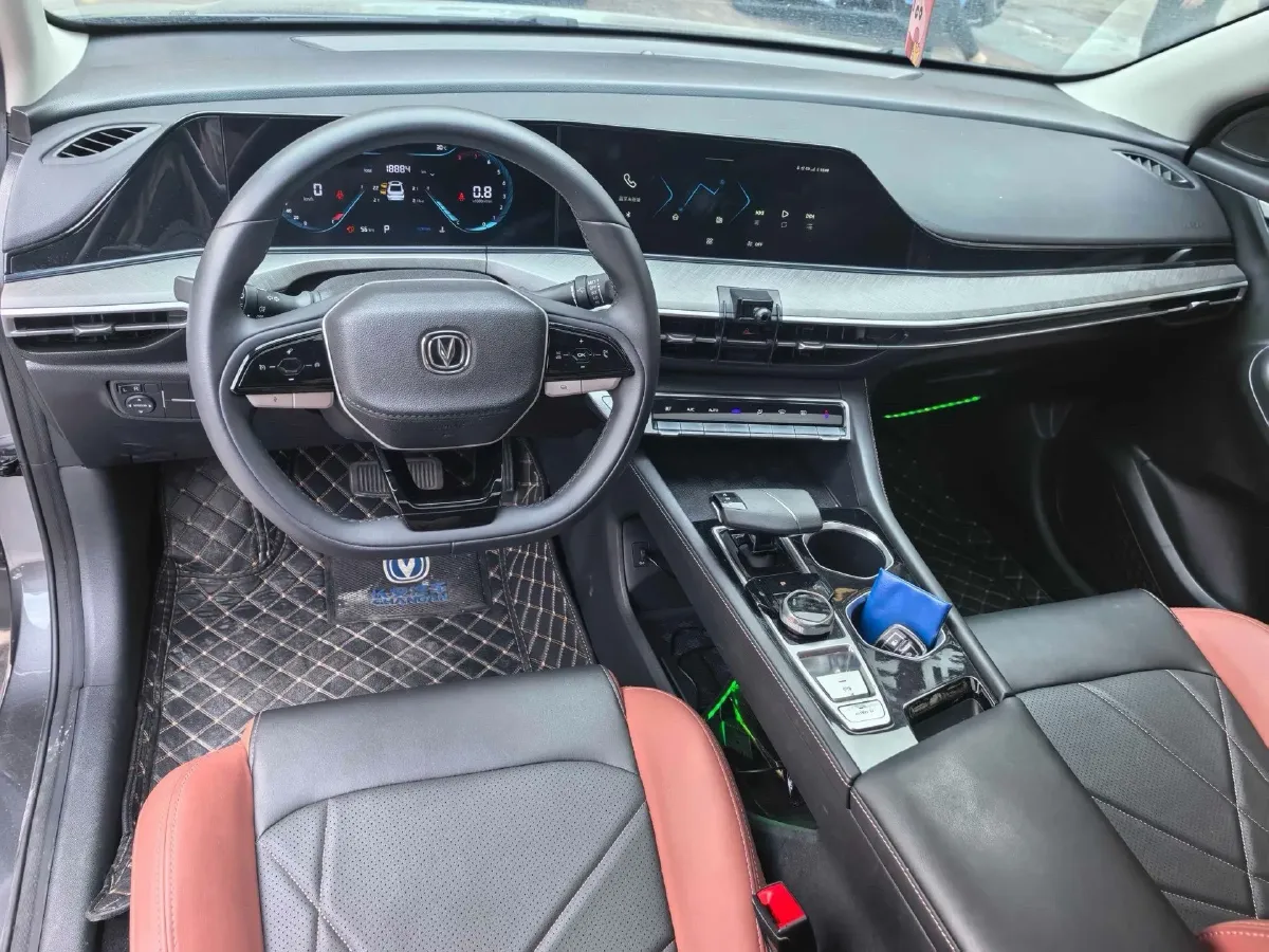 2023 ChangAn Eado 1.4T 160HP L4 7DCT,autocango,china used car exporter,china ev exporter,chinese used car exporter,chinese used ev exporter