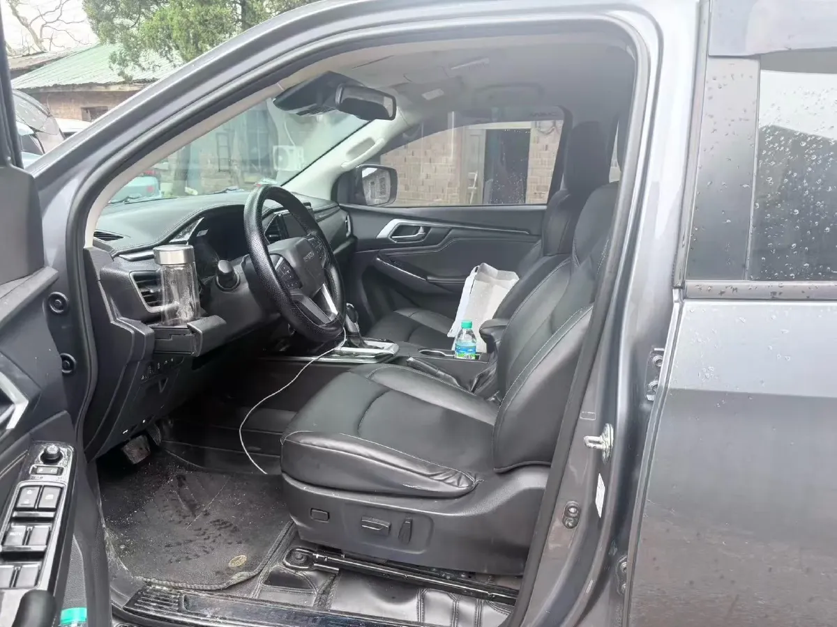 2021 Isuzu D-MAX 1.9T 163HP L4 6AT,autocango,china used car exporter,china ev exporter,chinese used car exporter,chinese used ev exporter