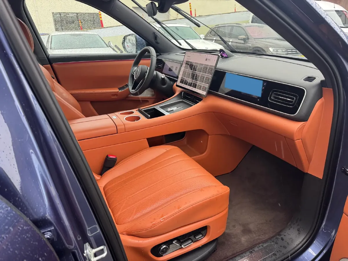 2026 AITO AITO M7 REEV 160HP REEV,autocango,china used car exporter,china ev exporter,chinese used car exporter,chinese used ev exporter