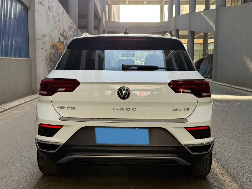 2021 Volkswagen T-Roc 1.4T 150HP L4 7DCT,autocango,china used car exporter,china ev exporter,chinese used car exporter,chinese used ev exporter