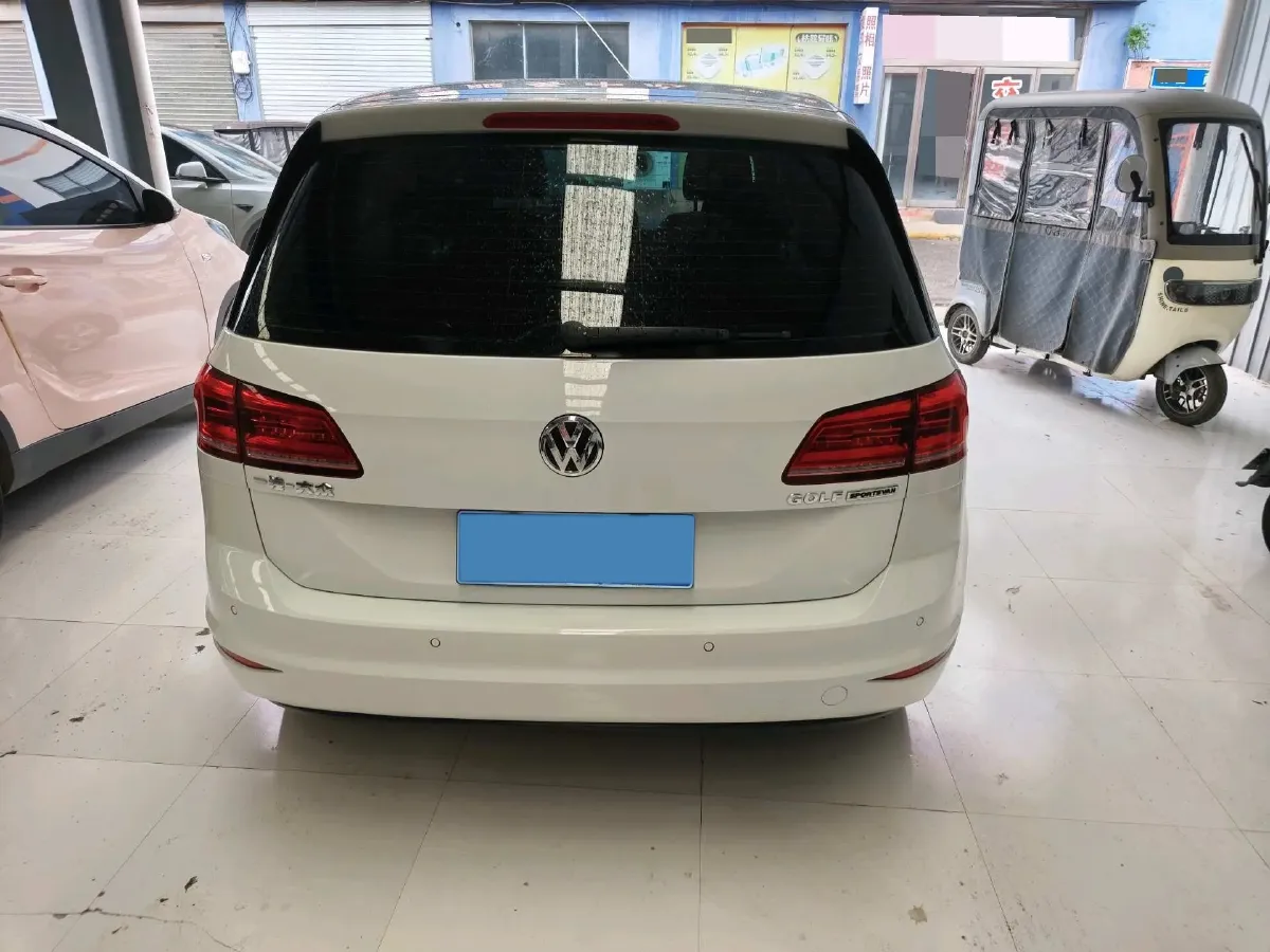 2018 Volkswagen Golf Sportsvan 1.6L 110HP L4 6AT,autocango,china used car exporter,china ev exporter,chinese used car exporter,chinese used ev exporter