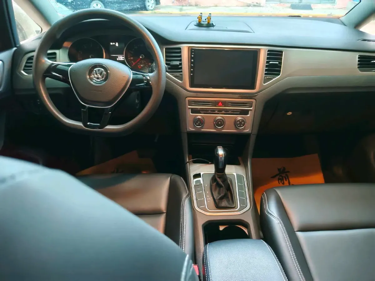 2018 Volkswagen Golf Sportsvan 1.6L 110HP L4 6AT,autocango,china used car exporter,china ev exporter,chinese used car exporter,chinese used ev exporter