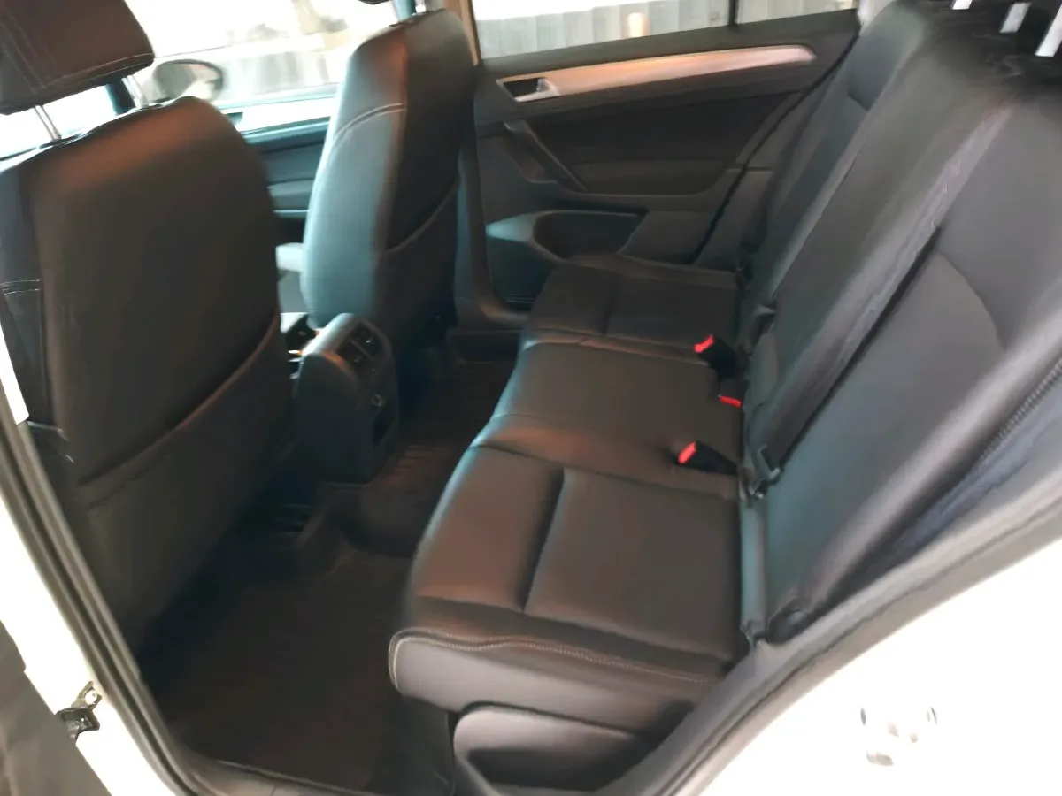 2018 Volkswagen Golf Sportsvan 1.6L 110HP L4 6AT,autocango,china used car exporter,china ev exporter,chinese used car exporter,chinese used ev exporter