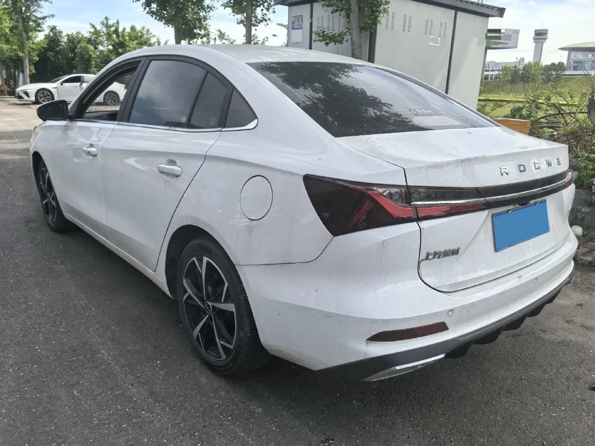 2023 Roewe i5 1.5L 129HP L4 CVT,autocango,china used car exporter,china ev exporter,chinese used car exporter,chinese used ev exporter
