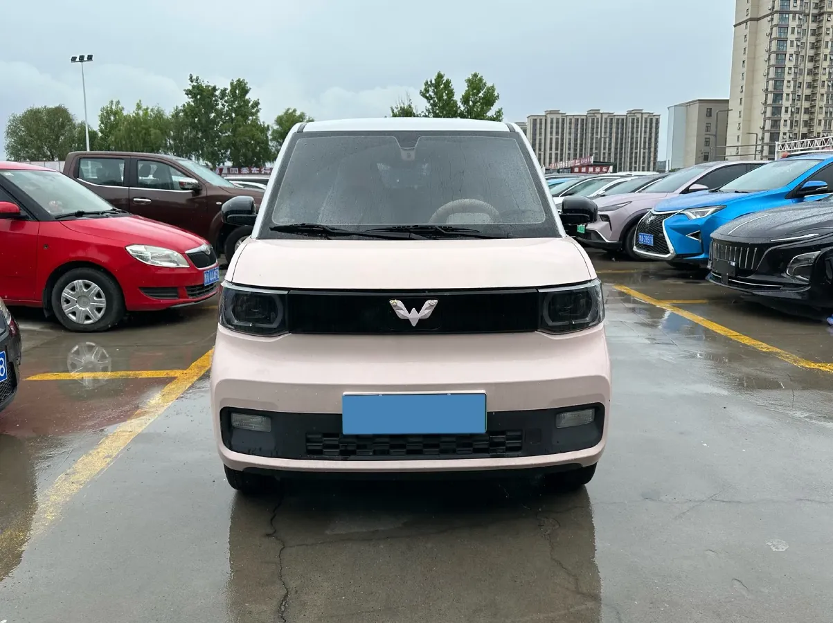 2021 WuLing HongGuang MINI EV BEV 13.9KWH,autocango,china used car exporter,china ev exporter,chinese used car exporter,chinese used ev exporter