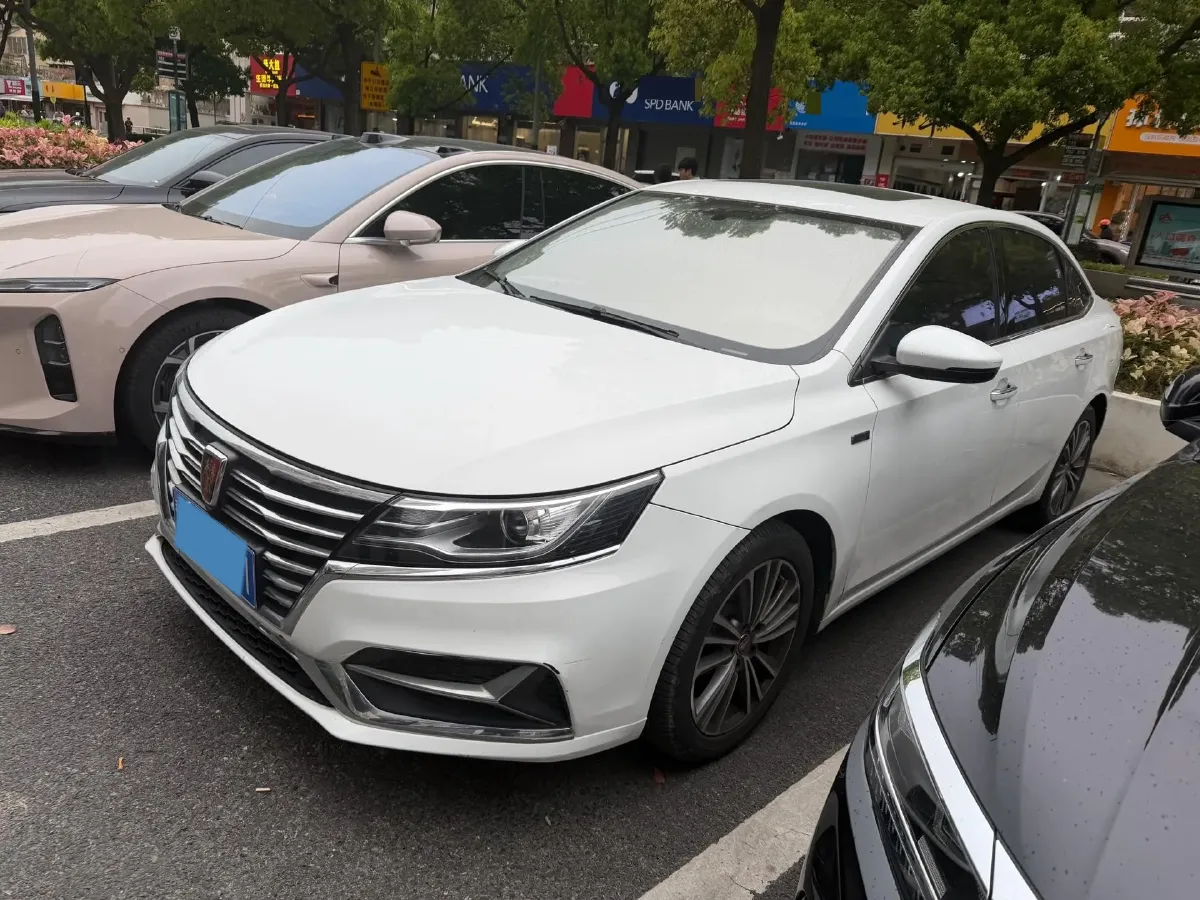 2019 Roewe i6 1.5T 169HP L4 7DCT,autocango,china used car exporter,china ev exporter,chinese used car exporter,chinese used ev exporter