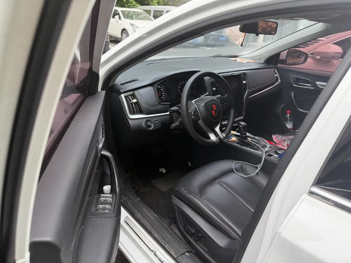 2019 Roewe i6 1.5T 169HP L4 7DCT,autocango,china used car exporter,china ev exporter,chinese used car exporter,chinese used ev exporter