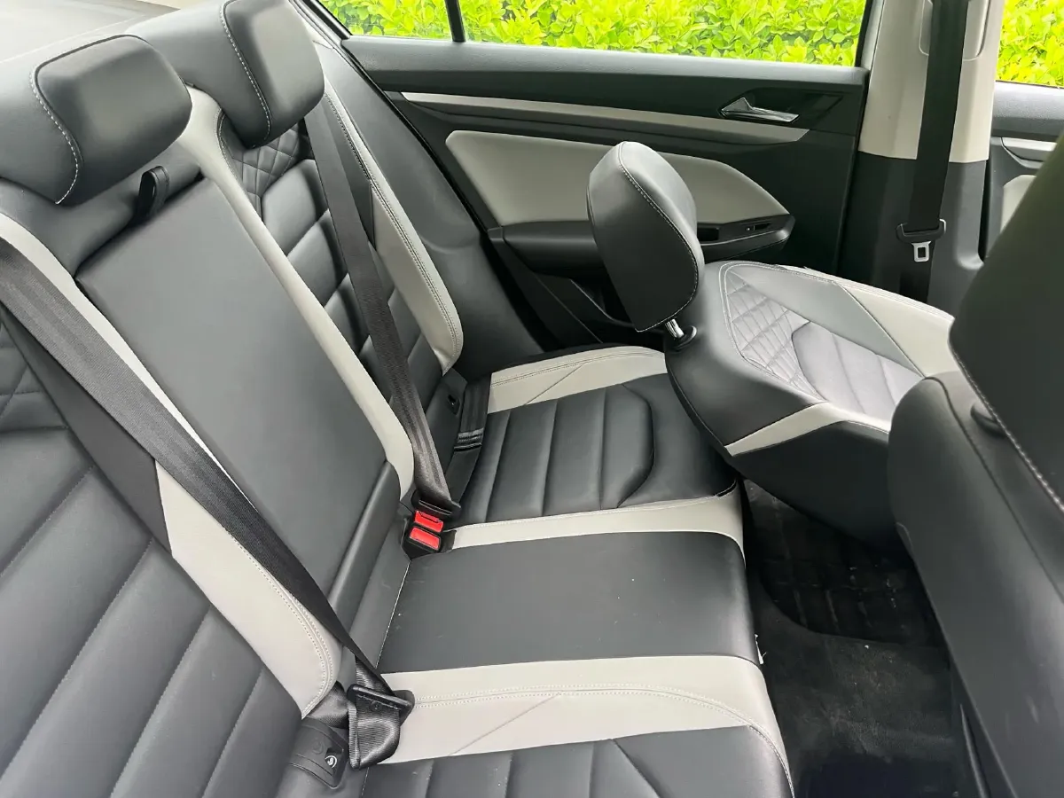 2023 Volkswagen Bora 1.4T 150HP L4 7DCT,autocango,china used car exporter,china ev exporter,chinese used car exporter,chinese used ev exporter