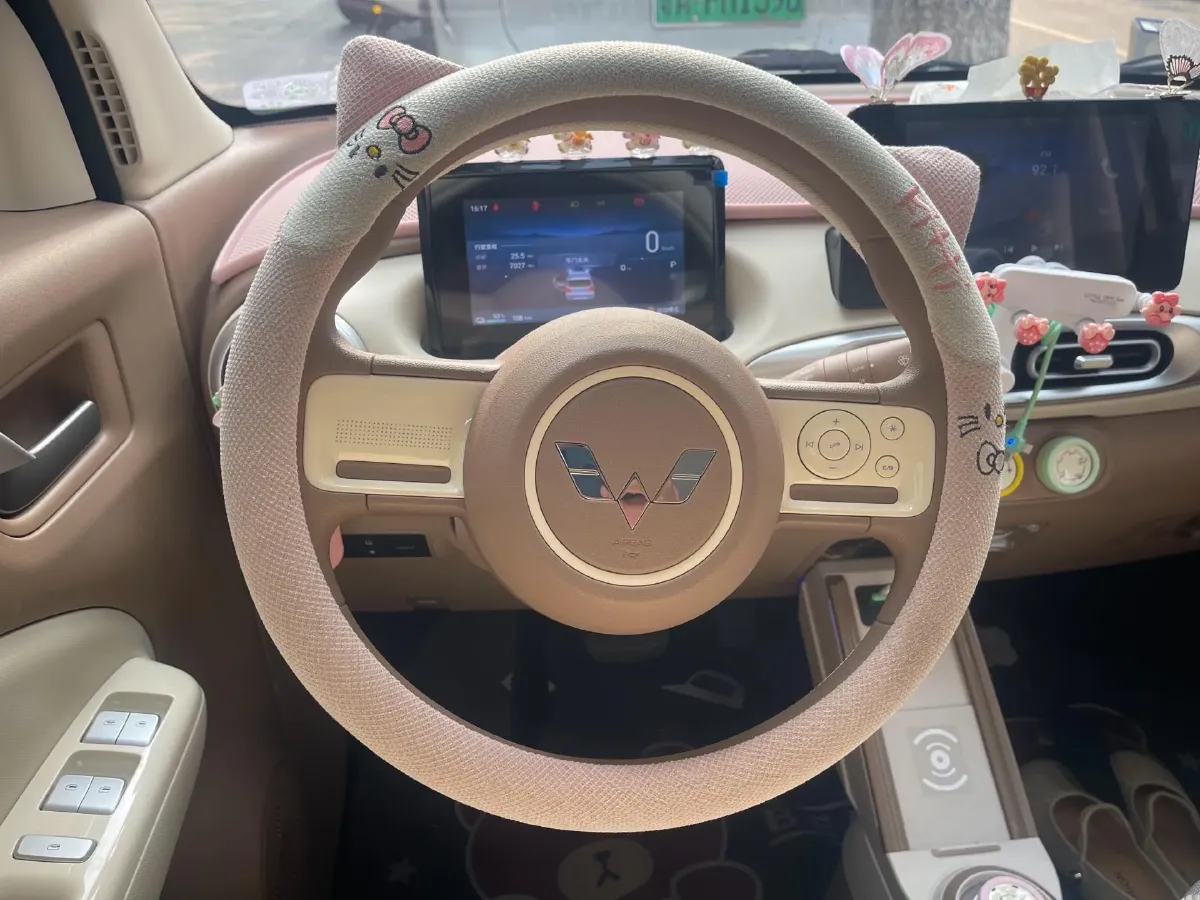 2025 WuLing HongGuang MINI EV BEV 16.2KWH,autocango,china used car exporter,china ev exporter,chinese used car exporter,chinese used ev exporter