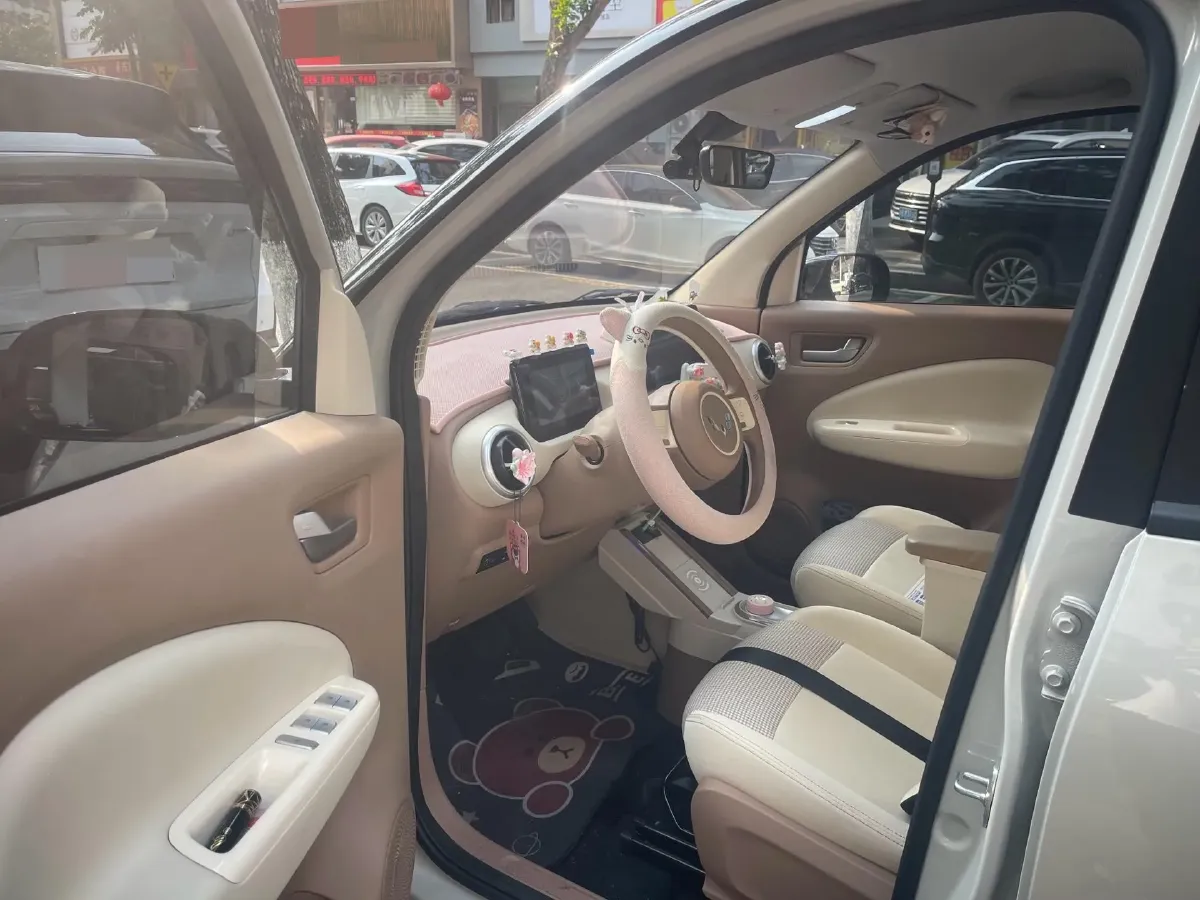 2025 WuLing HongGuang MINI EV BEV 16.2KWH,autocango,china used car exporter,china ev exporter,chinese used car exporter,chinese used ev exporter