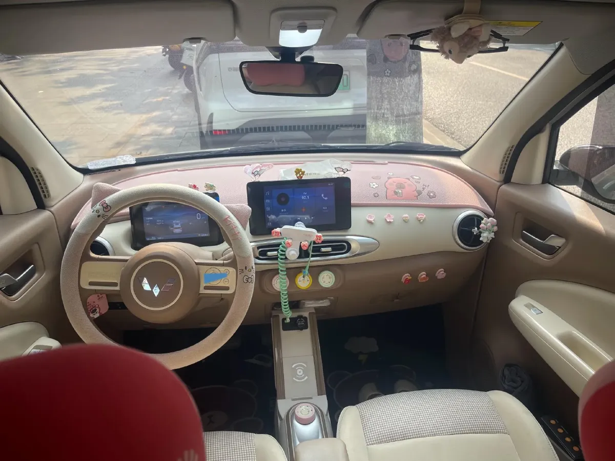 2025 WuLing HongGuang MINI EV BEV 16.2KWH,autocango,china used car exporter,china ev exporter,chinese used car exporter,chinese used ev exporter