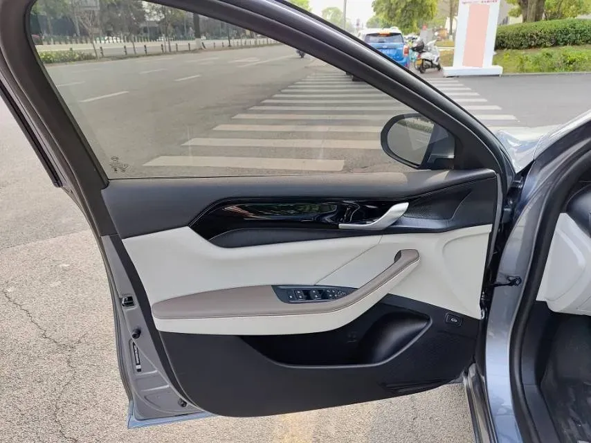 2025 BYD QinL 1.5L 101HP L4 E-CVT PHEV 10.08KWH,autocango,china used car exporter,china ev exporter,chinese used car exporter,chinese used ev exporter