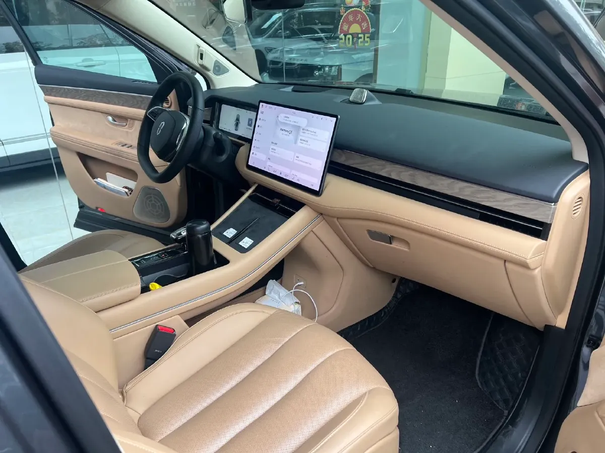 2022 AITO AITO M7 Range Extended 125HP REEV 40KWH,autocango,china used car exporter,china ev exporter,chinese used car exporter,chinese used ev exporter