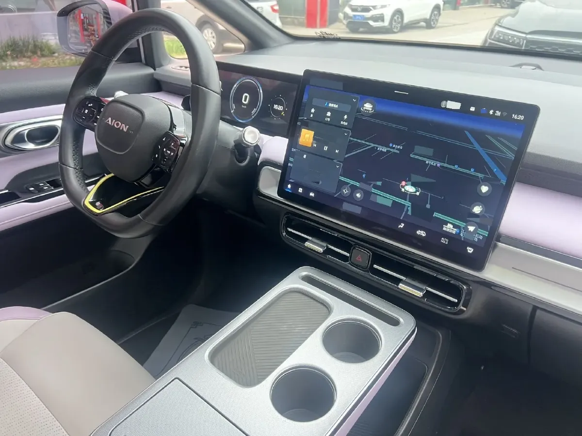 2022 Geely Okavango 1.8T 184HP L4 7DCT,autocango,china used car exporter,china ev exporter,chinese used car exporter,chinese used ev exporter