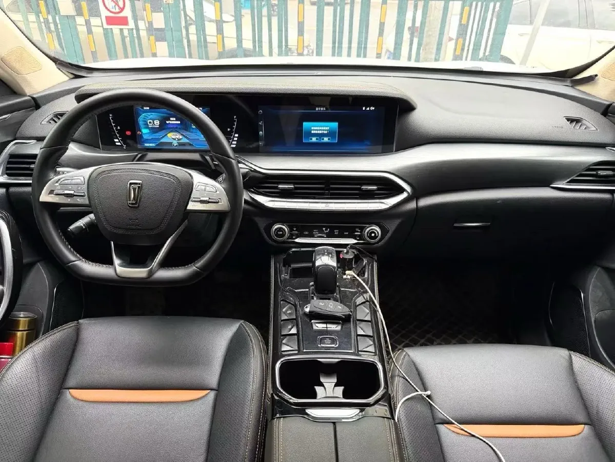 2021 Bestune T77 1.5T 169HP L4 7DCT,autocango,china used car exporter,china ev exporter,chinese used car exporter,chinese used ev exporter