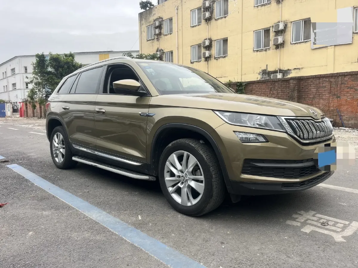 2017 Skoda Kodiak 1.8T 180HP L4 7DCT,autocango,china used car exporter,china ev exporter,chinese used car exporter,chinese used ev exporter