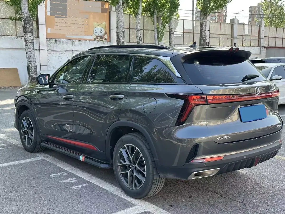 2022 ChangAn CS75 Plus 1.5T 188HP L4 8AT,autocango,china used car exporter,china ev exporter,chinese used car exporter,chinese used ev exporter