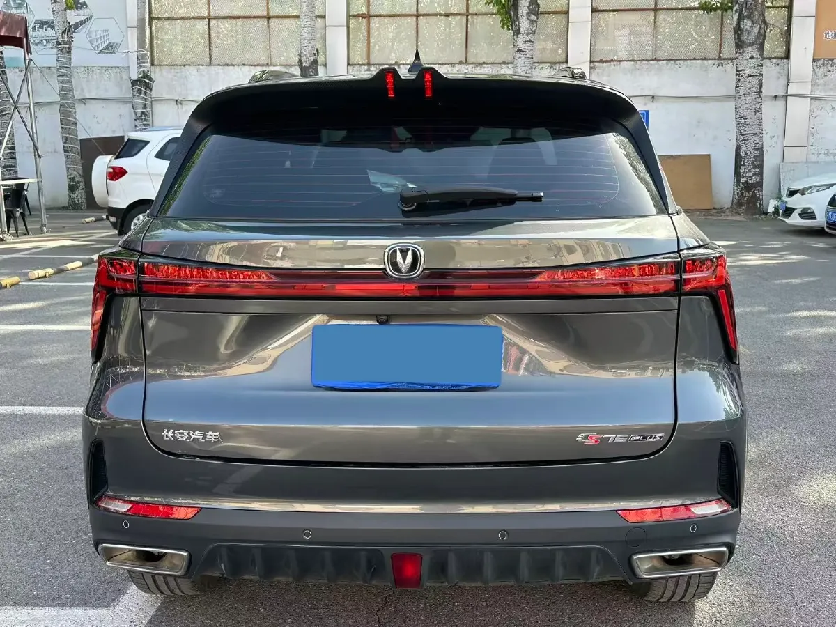 2022 ChangAn CS75 Plus 1.5T 188HP L4 8AT,autocango,china used car exporter,china ev exporter,chinese used car exporter,chinese used ev exporter