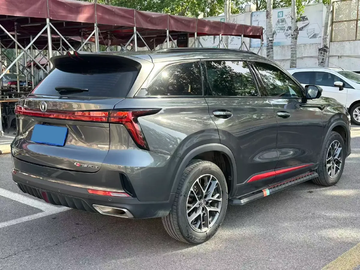 2022 ChangAn CS75 Plus 1.5T 188HP L4 8AT,autocango,china used car exporter,china ev exporter,chinese used car exporter,chinese used ev exporter