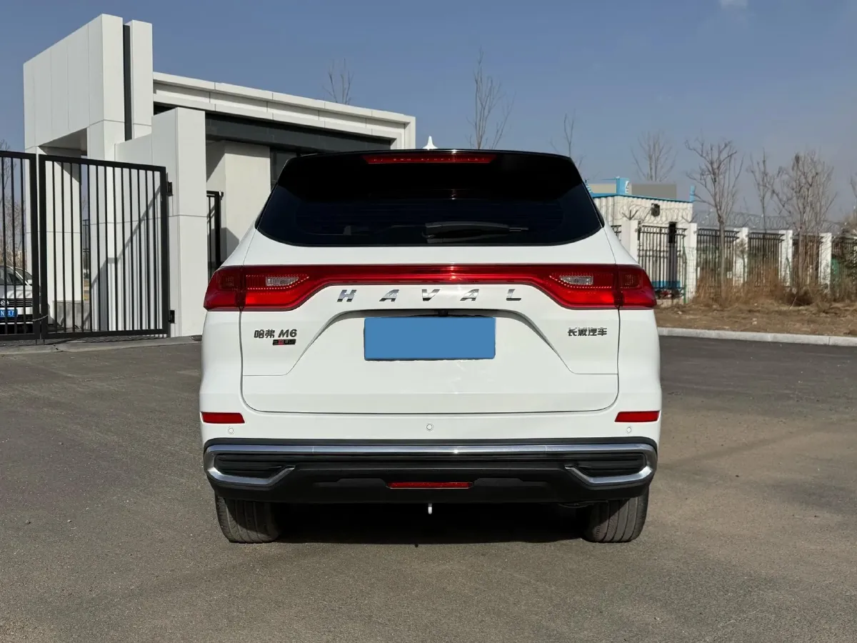 2021 Haval M6 1.5T 150HP L4 7DCT,autocango,china used car exporter,china ev exporter,chinese used car exporter,chinese used ev exporter