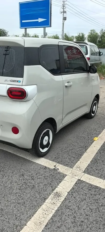 2024 WuLing HongGuang MINI EV BEV 17.3KWH,autocango,china used car exporter,china ev exporter,chinese used car exporter,chinese used ev exporter
