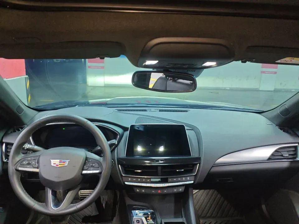 2023 Cadillac CT5 2.0T 237HP L4 10AT,autocango,china used car exporter,china ev exporter,chinese used car exporter,chinese used ev exporter