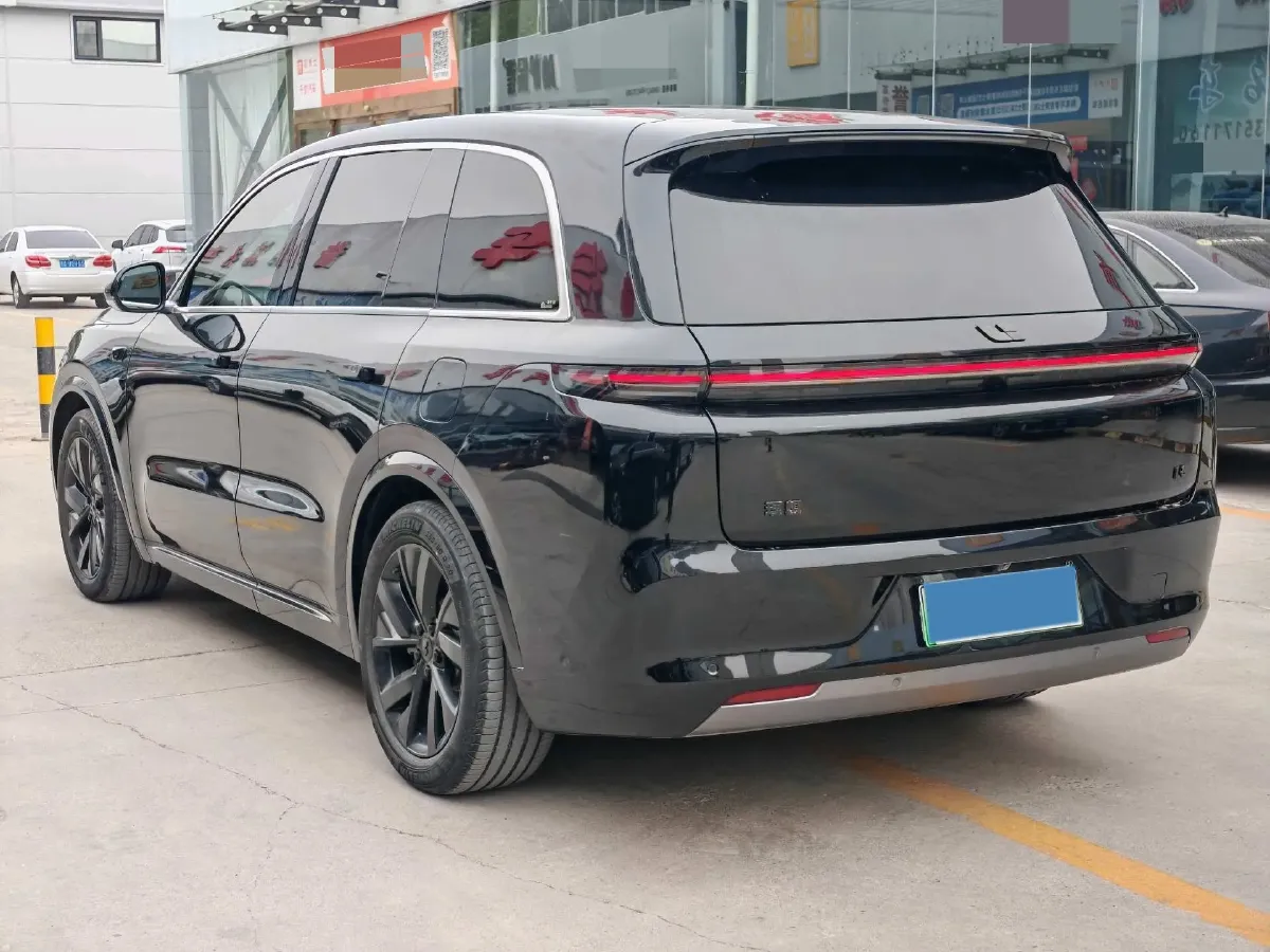2023 Li L8 Range Extended 154HP REEV 40.9KWH,autocango,china used car exporter,china ev exporter,chinese used car exporter,chinese used ev exporter