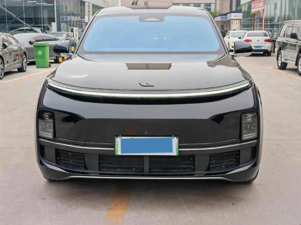 2023 Li L8 Range Extended 154HP REEV 40.9KWH,autocango,china used car exporter,china ev exporter,chinese used car exporter,chinese used ev exporter
