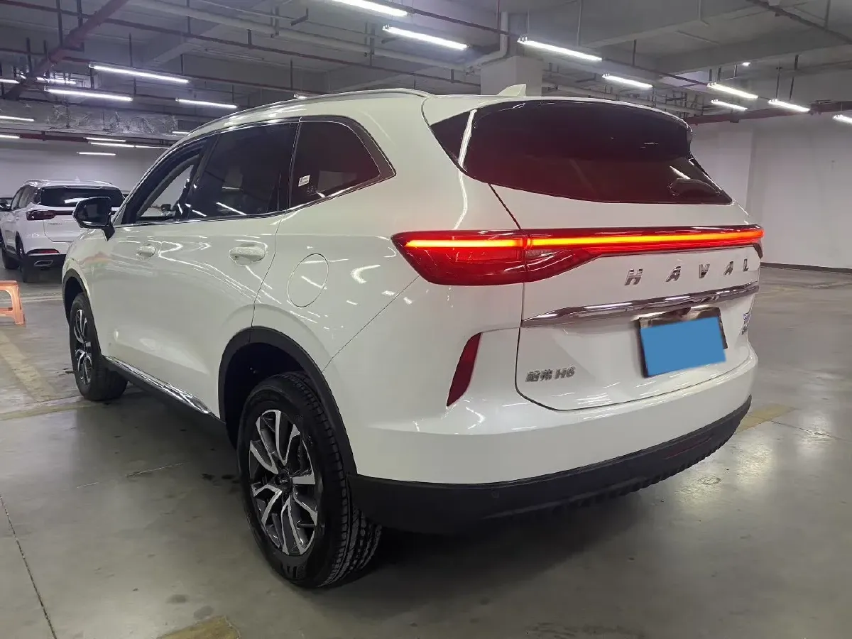 2024 Haval H6 1.5T 184HP L4 7DCT,autocango,china used car exporter,china ev exporter,chinese used car exporter,chinese used ev exporter