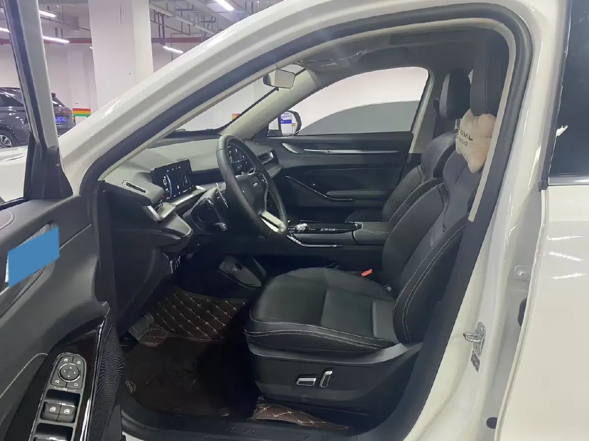 2024 Haval H6 1.5T 184HP L4 7DCT,autocango,china used car exporter,china ev exporter,chinese used car exporter,chinese used ev exporter