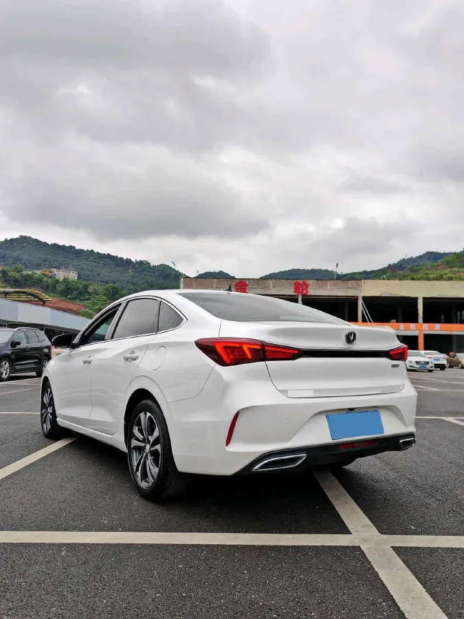 2020 ChangAn Eado 1.4T 158HP L4 7DCT,autocango,china used car exporter,china ev exporter,chinese used car exporter,chinese used ev exporter