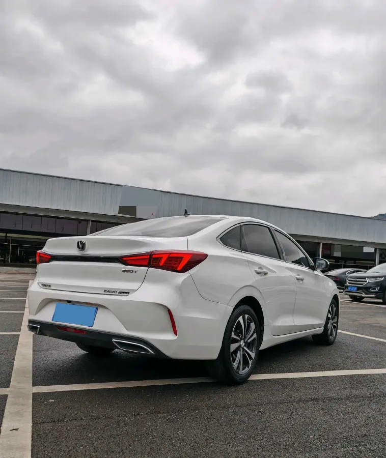 2020 ChangAn Eado 1.4T 158HP L4 7DCT,autocango,china used car exporter,china ev exporter,chinese used car exporter,chinese used ev exporter