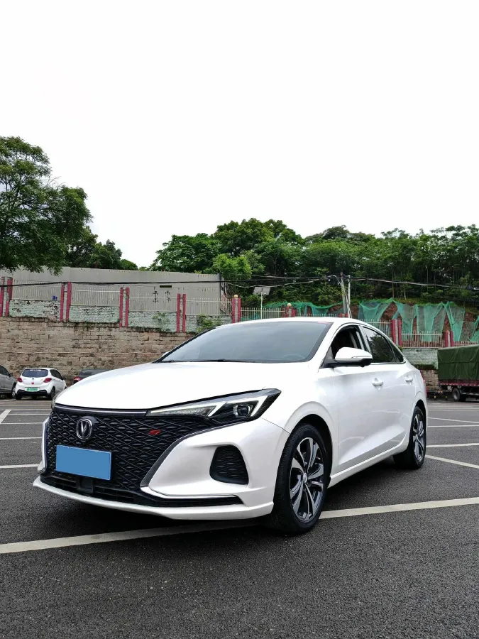 2020 ChangAn Eado 1.4T 158HP L4 7DCT,autocango,china used car exporter,china ev exporter,chinese used car exporter,chinese used ev exporter