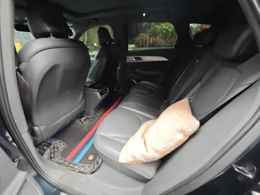 2022 ARCFOX αT BEV 93.6KWH,autocango,china used car exporter,china ev exporter,chinese used car exporter,chinese used ev exporter