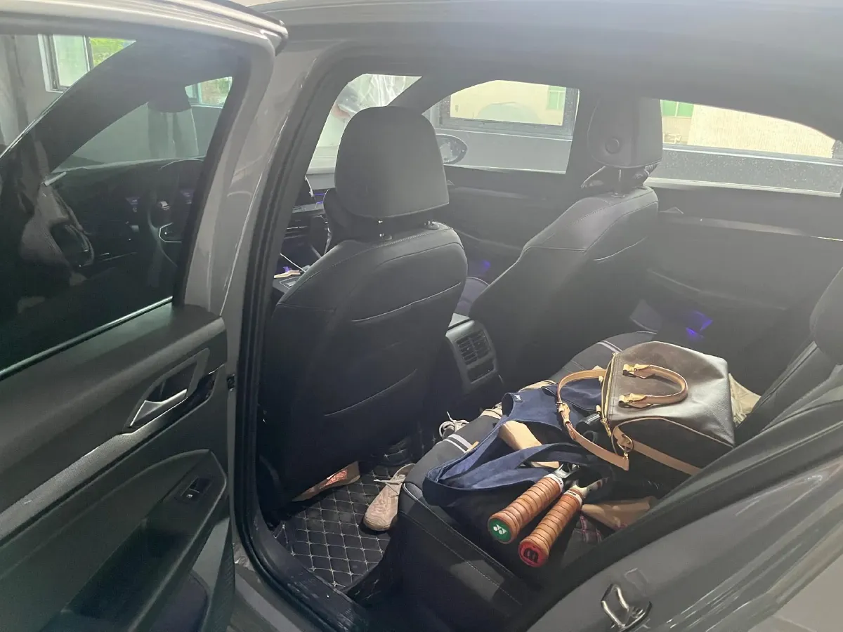 2023 Volkswagen Golf 1.4T 150HP L4 7DCT,autocango,china used car exporter,china ev exporter,chinese used car exporter,chinese used ev exporter