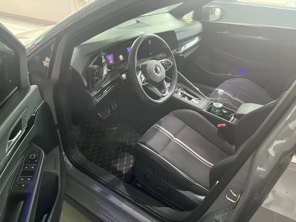 2023 Volkswagen Golf 1.4T 150HP L4 7DCT,autocango,china used car exporter,china ev exporter,chinese used car exporter,chinese used ev exporter