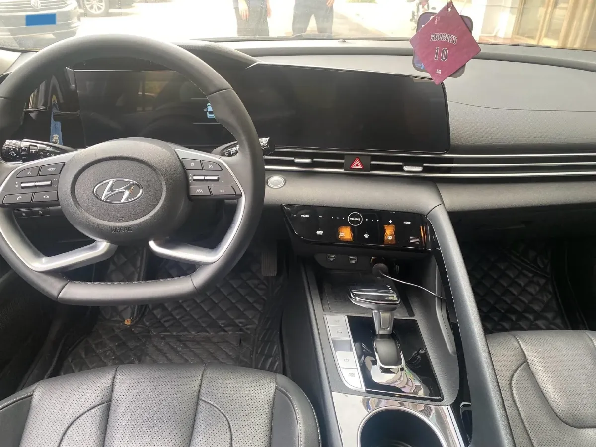 2022 Hyundai Elantra 1.5L 115HP L4 CVT,autocango,china used car exporter,china ev exporter,chinese used car exporter,chinese used ev exporter