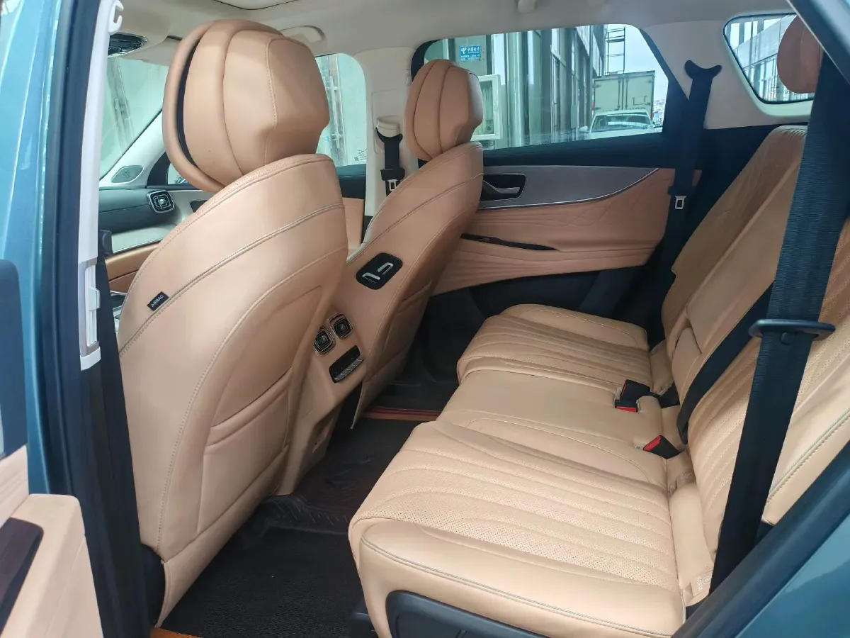 2023 Chery Tiggo 9 2.0T 261HP L4 7DCT,autocango,china used car exporter,china ev exporter,chinese used car exporter,chinese used ev exporter