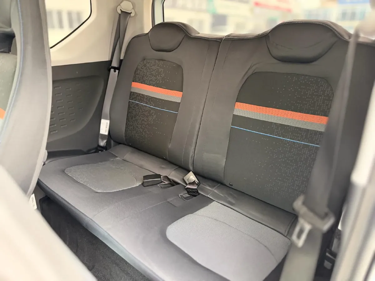 2020 WuLing HongGuang MINI EV BEV 13.8KWH,autocango,china used car exporter,china ev exporter,chinese used car exporter,chinese used ev exporter