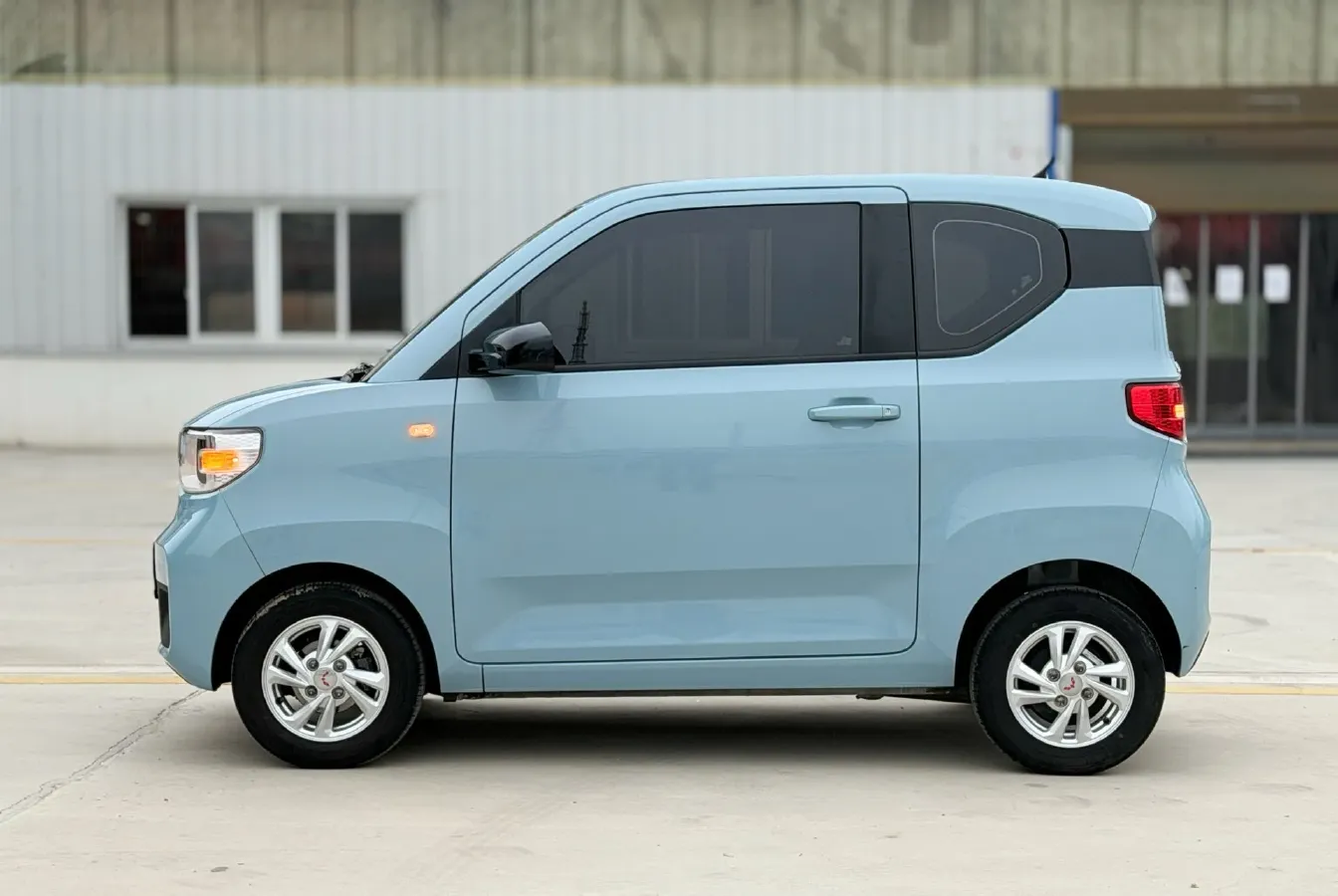 2020 WuLing HongGuang MINI EV BEV 13.8KWH,autocango,china used car exporter,china ev exporter,chinese used car exporter,chinese used ev exporter