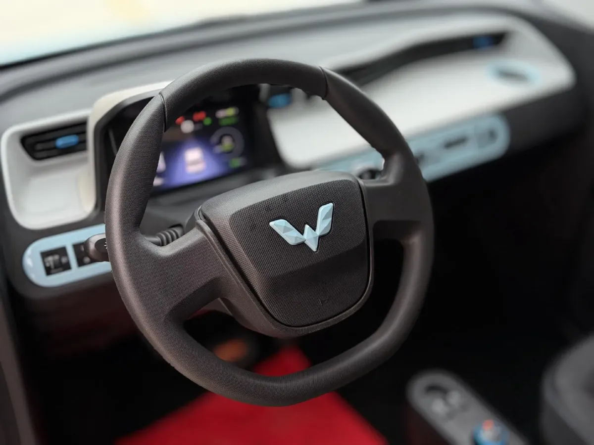 2020 WuLing HongGuang MINI EV BEV 13.8KWH,autocango,china used car exporter,china ev exporter,chinese used car exporter,chinese used ev exporter