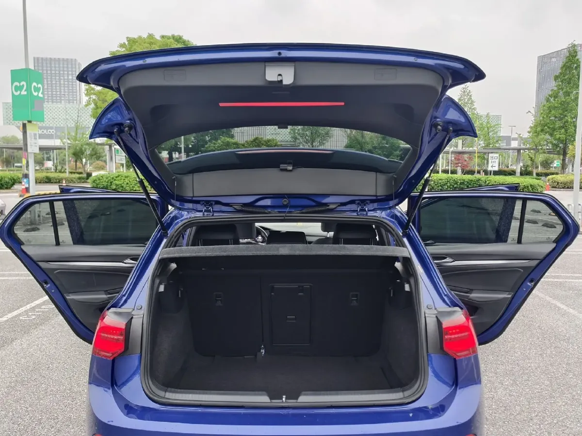 2023 Volkswagen Golf 1.4T 150HP L4 7DCT,autocango,china used car exporter,china ev exporter,chinese used car exporter,chinese used ev exporter