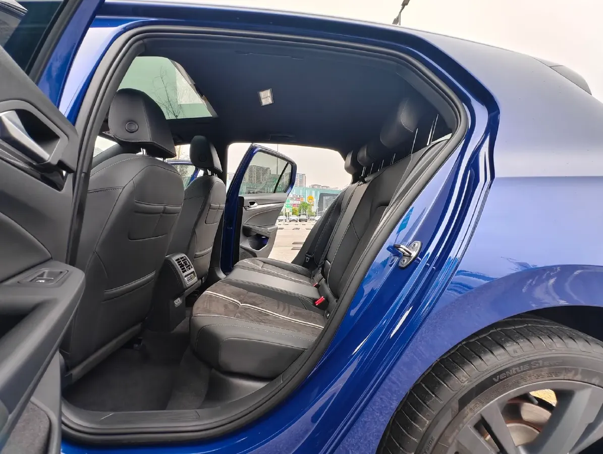 2023 Volkswagen Golf 1.4T 150HP L4 7DCT,autocango,china used car exporter,china ev exporter,chinese used car exporter,chinese used ev exporter