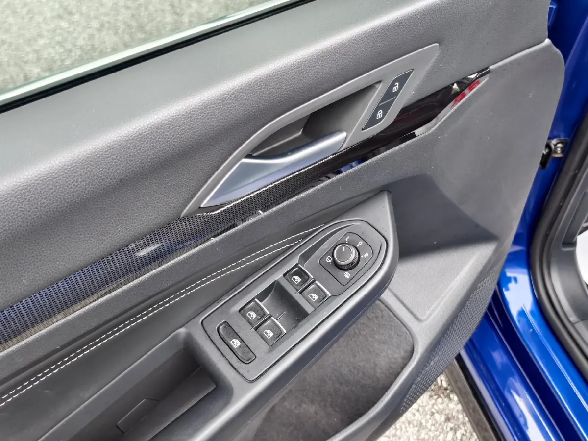 2023 Volkswagen Golf 1.4T 150HP L4 7DCT,autocango,china used car exporter,china ev exporter,chinese used car exporter,chinese used ev exporter