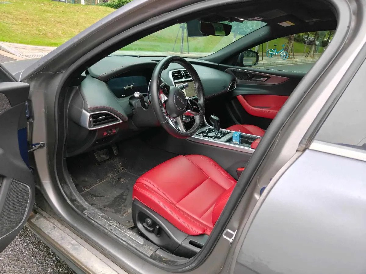 2021 Jaguar XEL 2.0T 250HP L4 8AT,autocango,china used car exporter,china ev exporter,chinese used car exporter,chinese used ev exporter