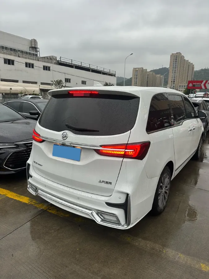 2021 Buick GL8 2.0T 237HP L4 9AT,autocango,china used car exporter,china ev exporter,chinese used car exporter,chinese used ev exporter