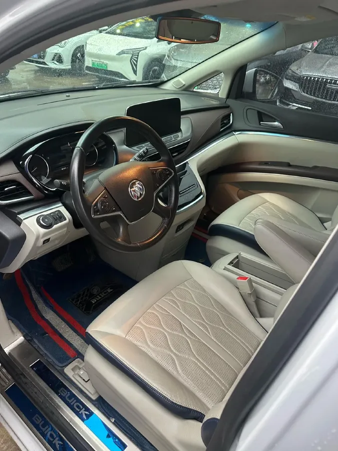 2021 Buick GL8 2.0T 237HP L4 9AT,autocango,china used car exporter,china ev exporter,chinese used car exporter,chinese used ev exporter