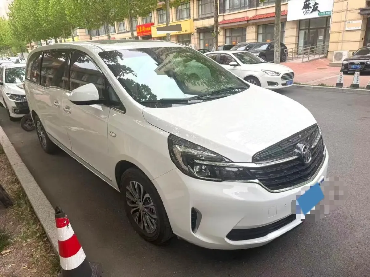 2022 Buick GL8 2.0T 237HP L4 9AT,autocango,china used car exporter,china ev exporter,chinese used car exporter,chinese used ev exporter