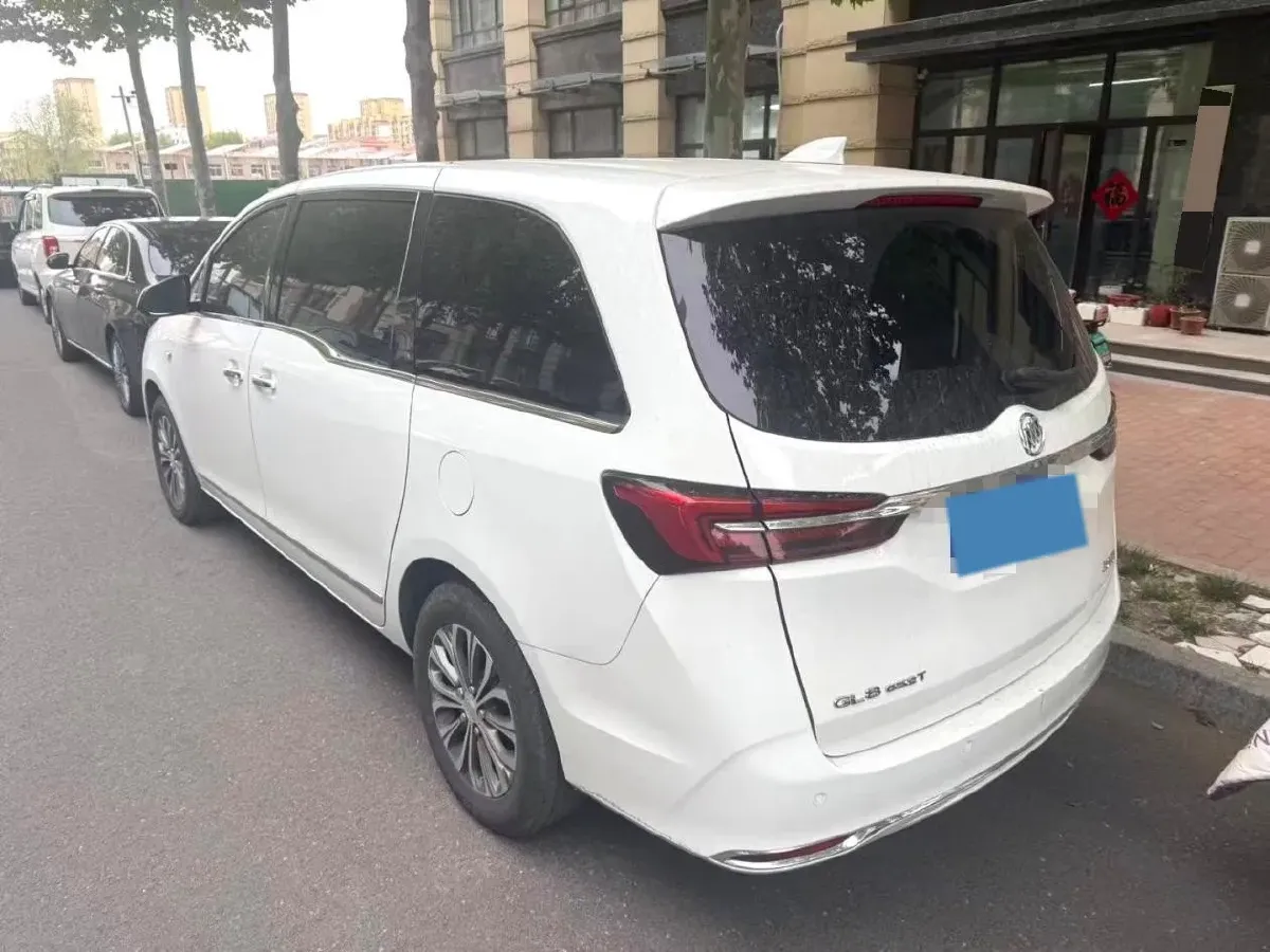 2022 Buick GL8 2.0T 237HP L4 9AT,autocango,china used car exporter,china ev exporter,chinese used car exporter,chinese used ev exporter